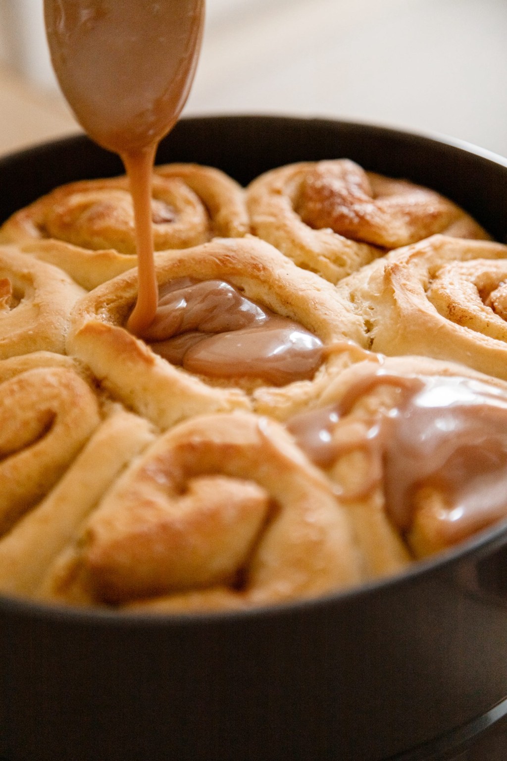 Picture of: Gloria Yoder The Amish Cook offers cinnamon rolls recipe