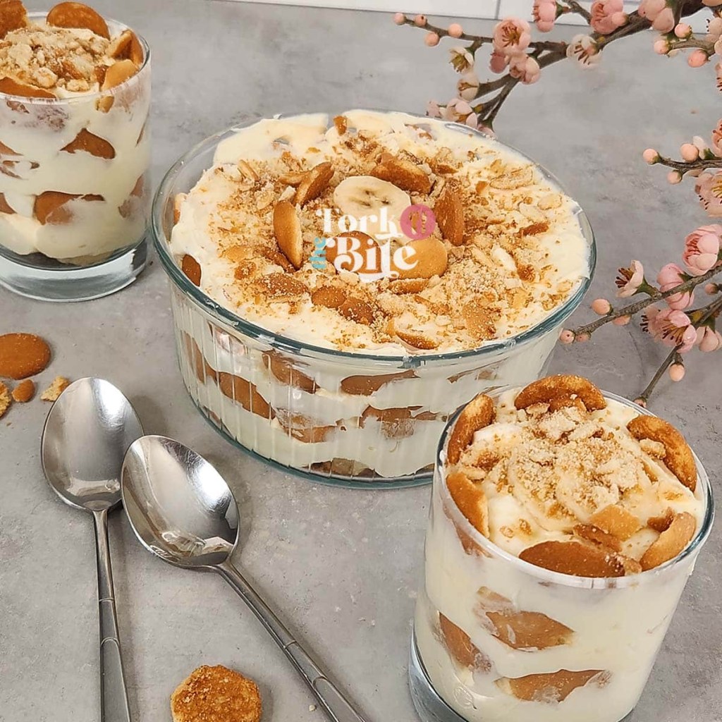 Picture of: Pioneer Woman Banana Pudding Recipe – The Fork Bite