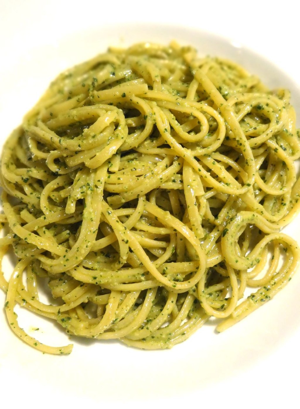 Picture of: Scrumpdillyicious: Silver Palate: Linguine with Basil & Walnut Pesto